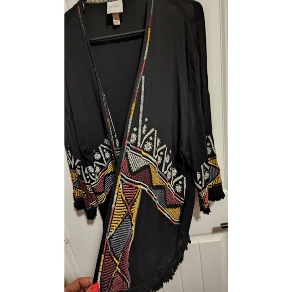 Knox Rose Size medium boho embroidered open kimono fringe black - Picture 7 of 7